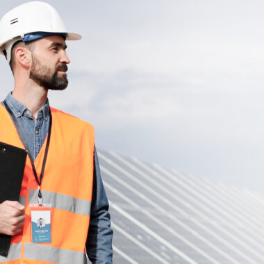 High-Visibility Safety Workwear: Protecting Lives and Enhancing Workplace Safety